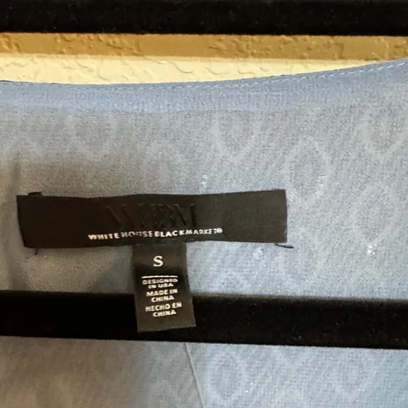 White House Black Market Blue Patterned Women's Top with Front Buttons Size S - Picture 3 of 6